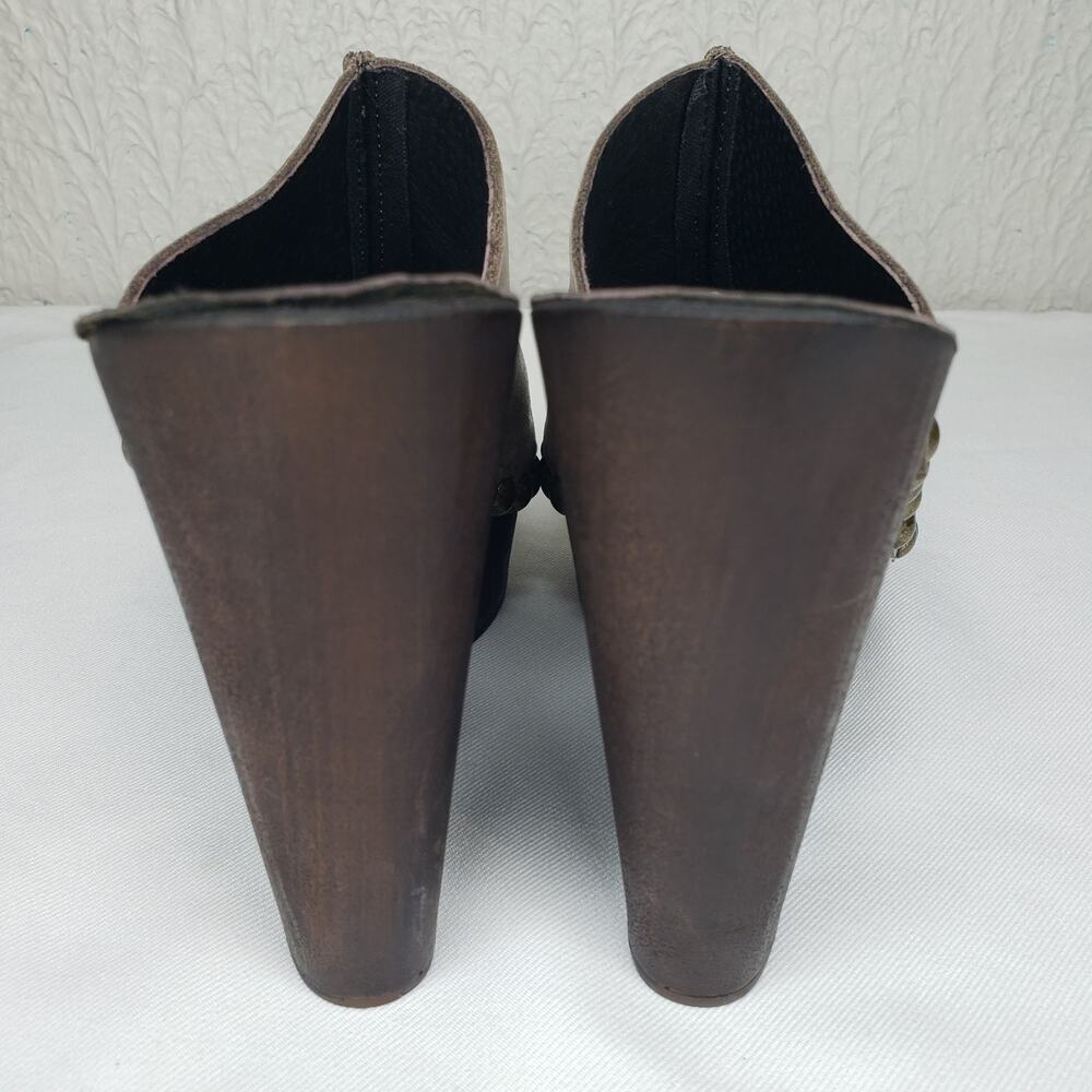 Charles David Recchia Taupe Leather Studded Wedge Platform Mules Size 37 US 6.5 - Picture 7 of 14